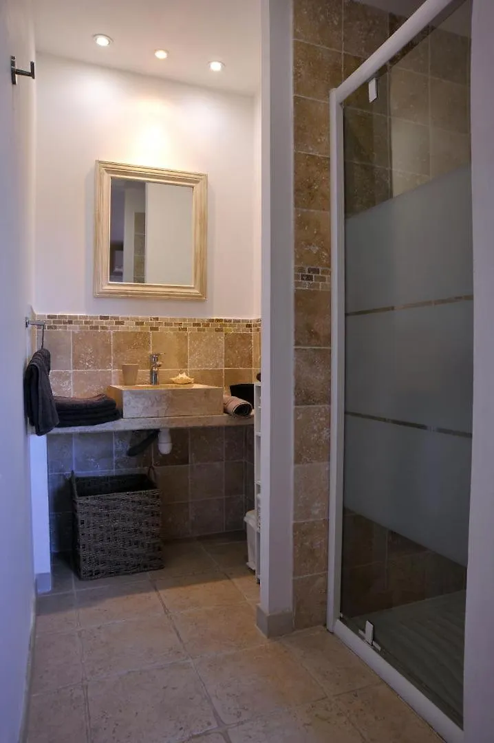 La Maison De Nathalie Gite Romeo G2483 Les Mayons 0*,